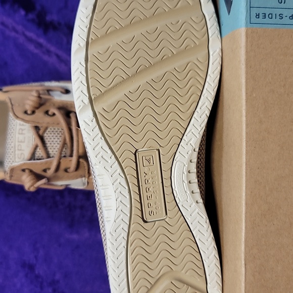 New Sperry shoes - Picture 4 of 4